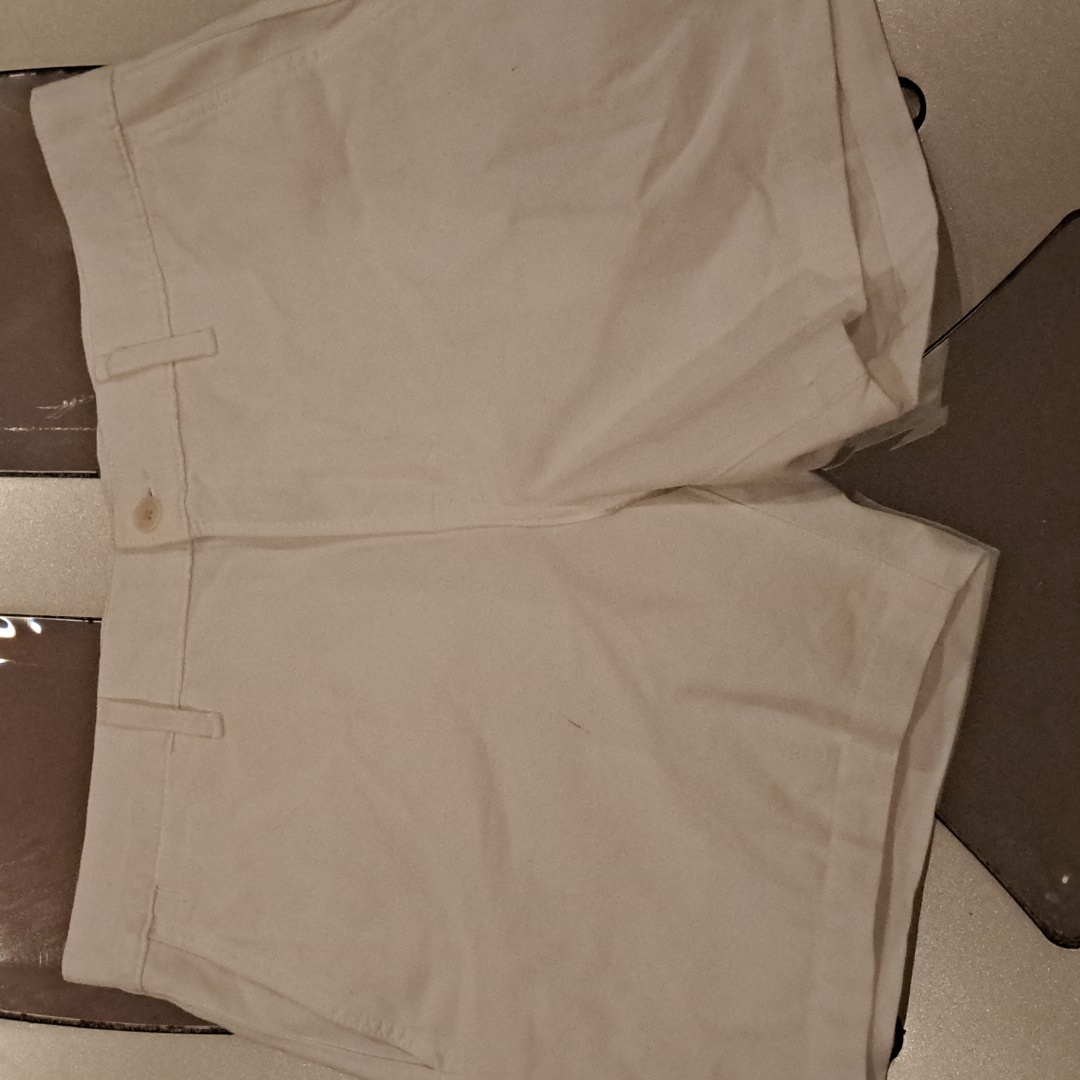 For All Mankind Brand White Cotton Shorts 34 Waist